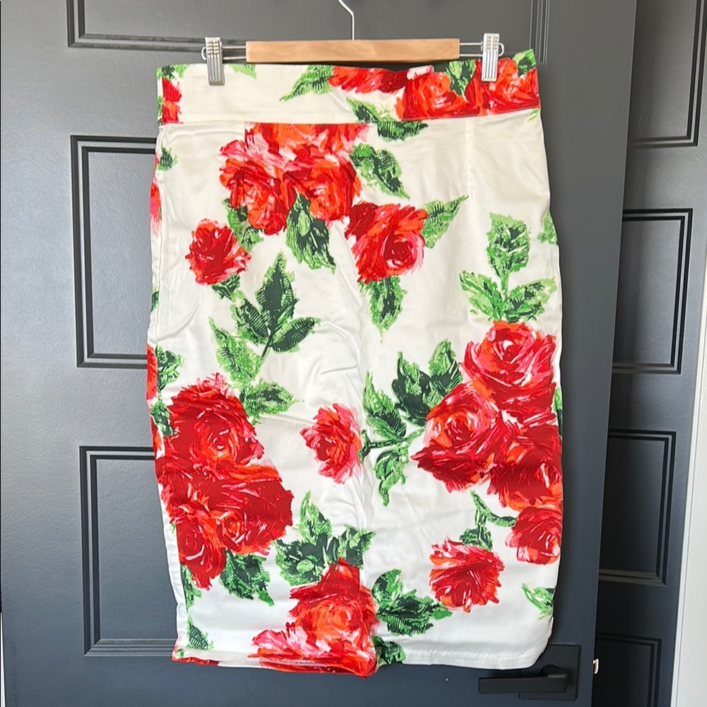 Pinup Couture Red Roses Pencil Skirt